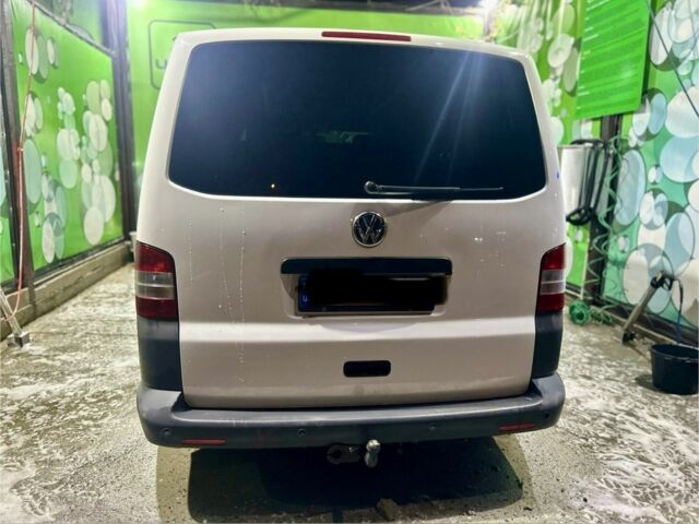 Білий Фольксваген Transporter, об'ємом двигуна 2 л та пробігом 364 тис. км за 16000 $, фото 4 на Automoto.ua