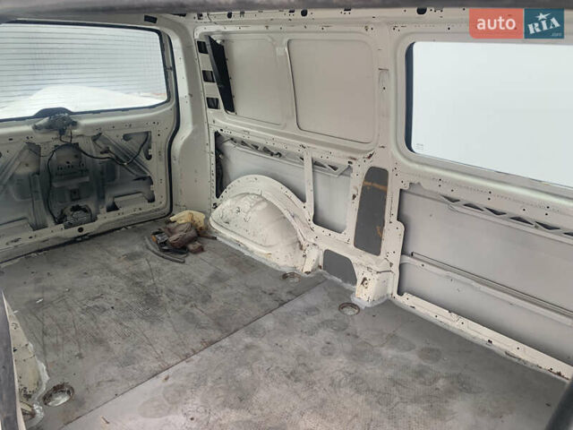 Белый Фольксваген Transporter, объемом двигателя 2 л и пробегом 342 тыс. км за 9700 $, фото 29 на Automoto.ua