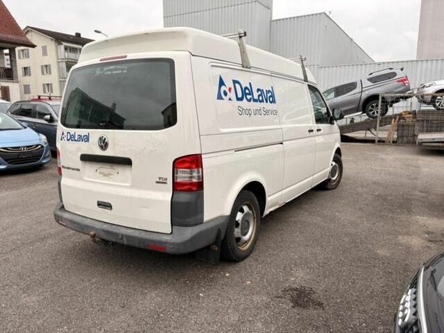 Белый Фольксваген Transporter, объемом двигателя 2 л и пробегом 400 тыс. км за 8118 $, фото 5 на Automoto.ua