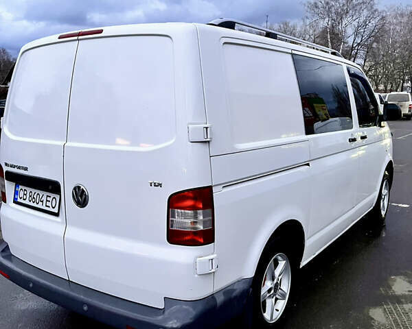 Белый Фольксваген Transporter, объемом двигателя 2 л и пробегом 720 тыс. км за 9300 $, фото 4 на Automoto.ua