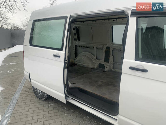 Белый Фольксваген Transporter, объемом двигателя 2 л и пробегом 342 тыс. км за 9700 $, фото 30 на Automoto.ua