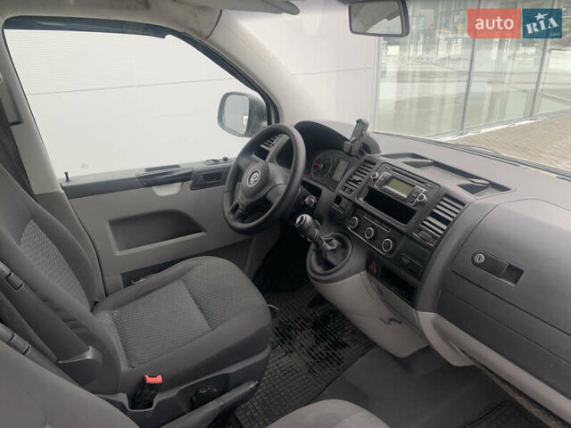 Белый Фольксваген Transporter, объемом двигателя 2 л и пробегом 342 тыс. км за 9700 $, фото 35 на Automoto.ua