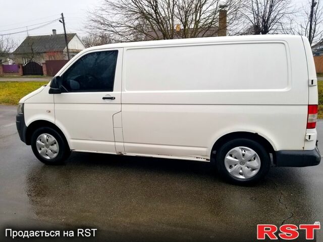 Белый Фольксваген Transporter, объемом двигателя 2 л и пробегом 440 тыс. км за 9500 $, фото 2 на Automoto.ua