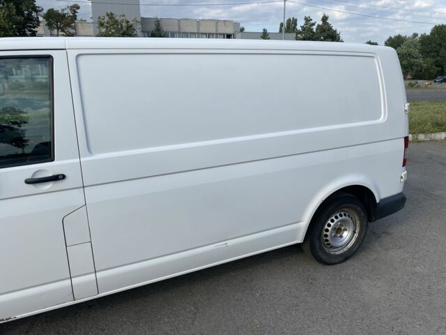 Белый Фольксваген Transporter, объемом двигателя 2 л и пробегом 400 тыс. км за 12000 $, фото 3 на Automoto.ua