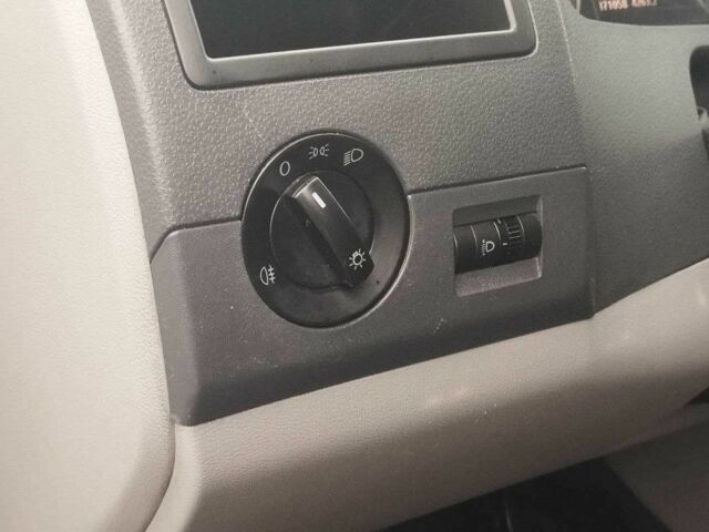 Белый Фольксваген Transporter, объемом двигателя 2 л и пробегом 371 тыс. км за 10490 $, фото 10 на Automoto.ua