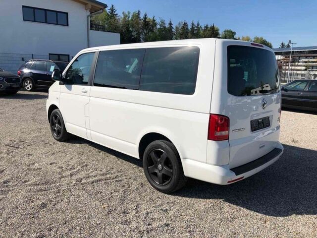 Белый Фольксваген Transporter, объемом двигателя 2 л и пробегом 143 тыс. км за 9000 $, фото 6 на Automoto.ua