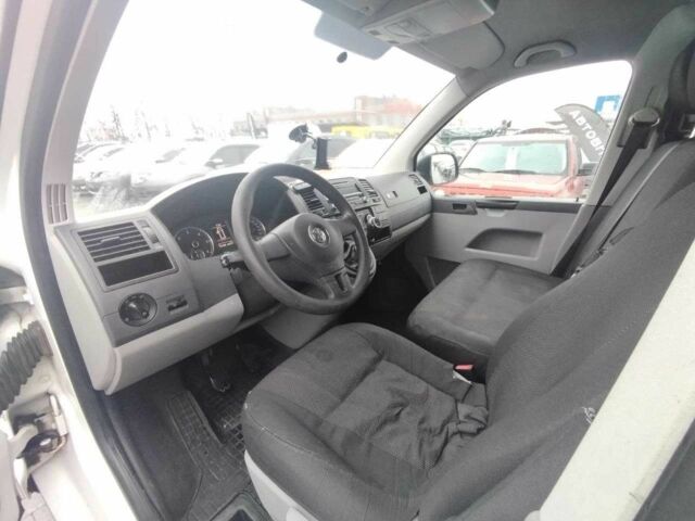 Белый Фольксваген Transporter, объемом двигателя 2 л и пробегом 371 тыс. км за 10490 $, фото 8 на Automoto.ua