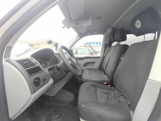 Белый Фольксваген Transporter, объемом двигателя 2 л и пробегом 371 тыс. км за 10490 $, фото 9 на Automoto.ua