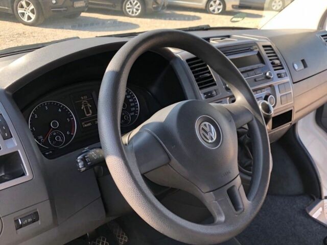 Белый Фольксваген Transporter, объемом двигателя 2 л и пробегом 143 тыс. км за 9000 $, фото 11 на Automoto.ua