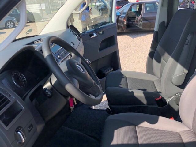 Белый Фольксваген Transporter, объемом двигателя 2 л и пробегом 143 тыс. км за 9000 $, фото 22 на Automoto.ua