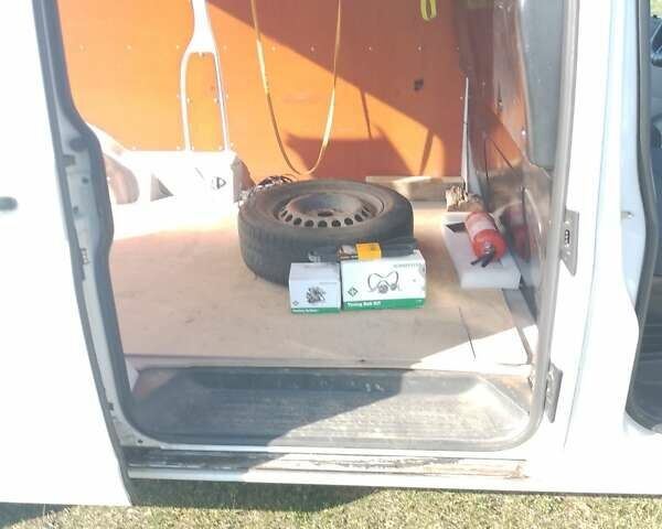 Белый Фольксваген Transporter, объемом двигателя 2 л и пробегом 275 тыс. км за 11500 $, фото 6 на Automoto.ua