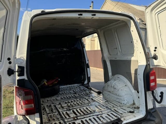 Белый Фольксваген Transporter, объемом двигателя 2 л и пробегом 340 тыс. км за 15000 $, фото 6 на Automoto.ua