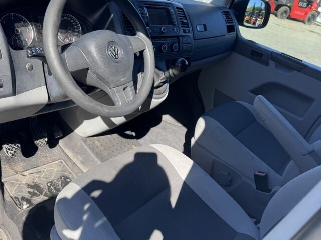 Білий Фольксваген Transporter, об'ємом двигуна 2 л та пробігом 319 тис. км за 6850 $, фото 10 на Automoto.ua