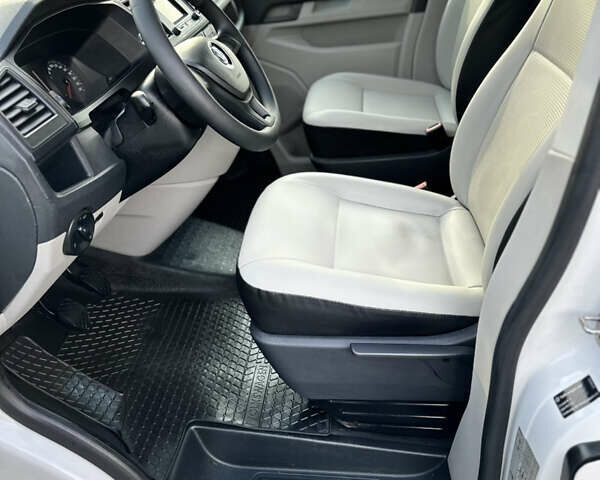 Белый Фольксваген Transporter, объемом двигателя 0 л и пробегом 206 тыс. км за 15600 $, фото 17 на Automoto.ua
