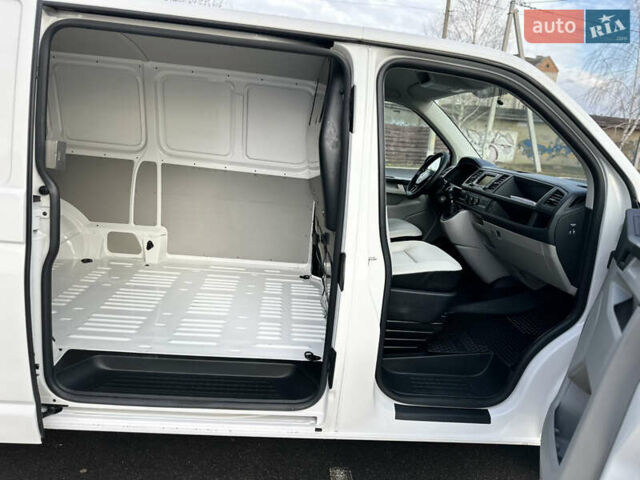 Белый Фольксваген Transporter, объемом двигателя 0 л и пробегом 206 тыс. км за 15600 $, фото 29 на Automoto.ua