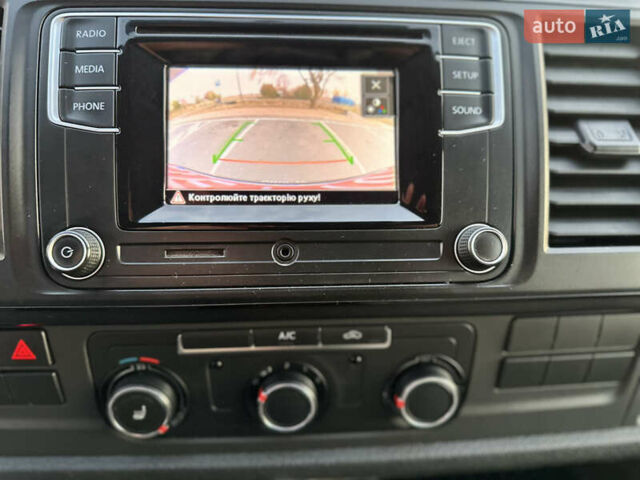 Білий Фольксваген Transporter, об'ємом двигуна 0 л та пробігом 236 тис. км за 15950 $, фото 16 на Automoto.ua
