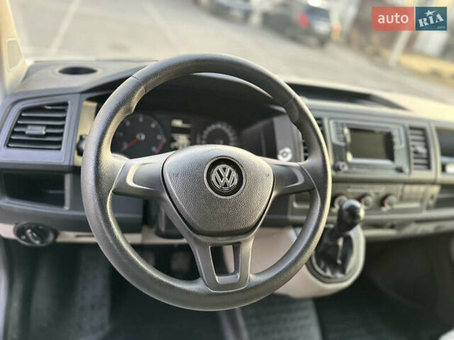 Білий Фольксваген Transporter, об'ємом двигуна 0 л та пробігом 236 тис. км за 15950 $, фото 13 на Automoto.ua