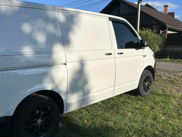 Белый Фольксваген Transporter, объемом двигателя 2 л и пробегом 290 тыс. км за 15000 $, фото 7 на Automoto.ua