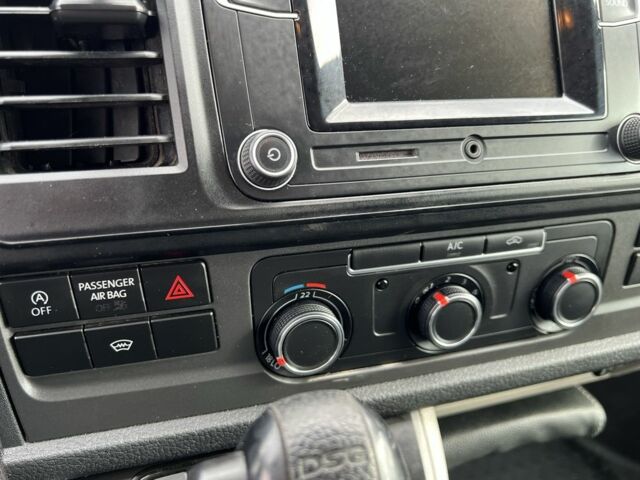 Белый Фольксваген Transporter, объемом двигателя 0 л и пробегом 270 тыс. км за 20500 $, фото 12 на Automoto.ua