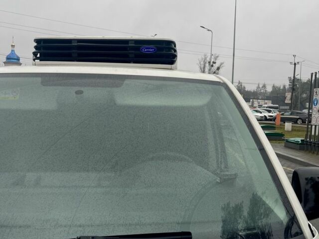 Белый Фольксваген Transporter, объемом двигателя 2 л и пробегом 249 тыс. км за 28300 $, фото 4 на Automoto.ua