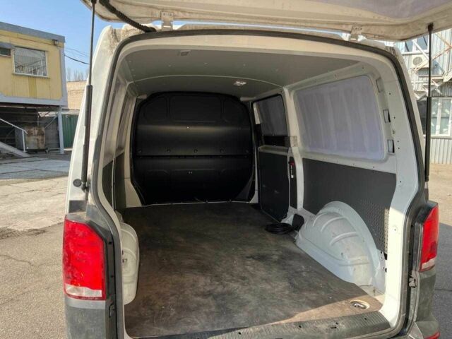 Білий Фольксваген Transporter, об'ємом двигуна 2 л та пробігом 124 тис. км за 22500 $, фото 11 на Automoto.ua