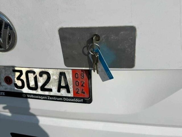 Білий Фольксваген Transporter, об'ємом двигуна 2 л та пробігом 124 тис. км за 22500 $, фото 12 на Automoto.ua