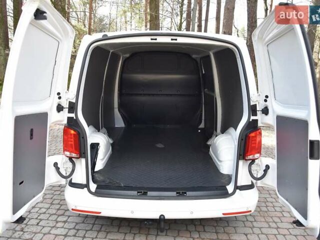Белый Фольксваген Transporter, объемом двигателя 1.97 л и пробегом 189 тыс. км за 29600 $, фото 51 на Automoto.ua