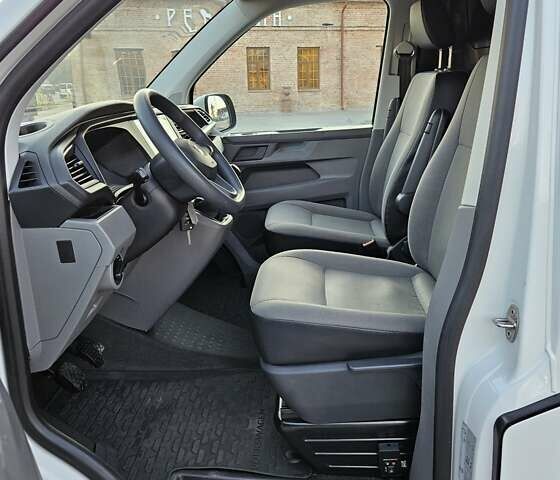 Белый Фольксваген Transporter, объемом двигателя 1.97 л и пробегом 182 тыс. км за 21999 $, фото 19 на Automoto.ua