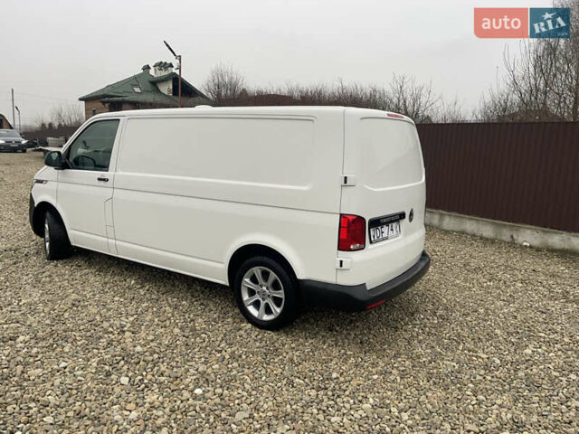Белый Фольксваген Transporter, объемом двигателя 2 л и пробегом 212 тыс. км за 19800 $, фото 2 на Automoto.ua