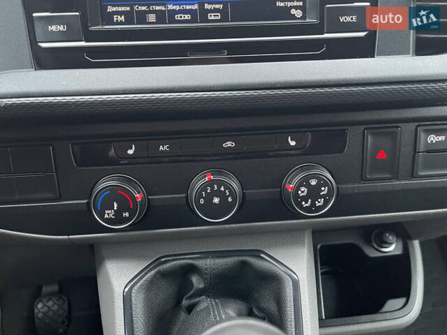 Белый Фольксваген Transporter, объемом двигателя 2 л и пробегом 72 тыс. км за 31500 $, фото 45 на Automoto.ua
