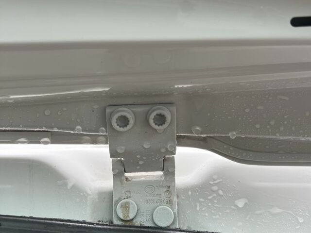 Білий Фольксваген Transporter, об'ємом двигуна 2 л та пробігом 198 тис. км за 20900 $, фото 14 на Automoto.ua