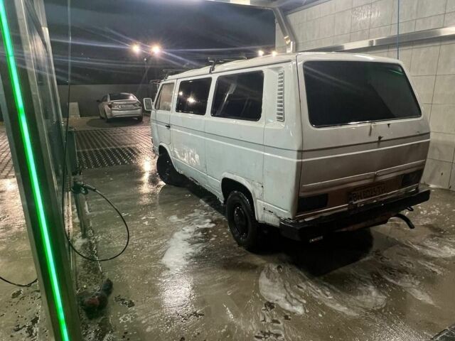 Белый Фольксваген Transporter, объемом двигателя 1.6 л и пробегом 200 тыс. км за 700 $, фото 1 на Automoto.ua