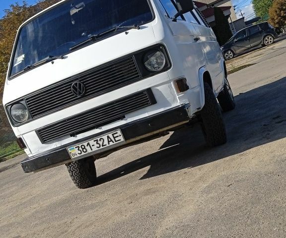 Белый Фольксваген Transporter, объемом двигателя 1.6 л и пробегом 62 тыс. км за 2500 $, фото 2 на Automoto.ua