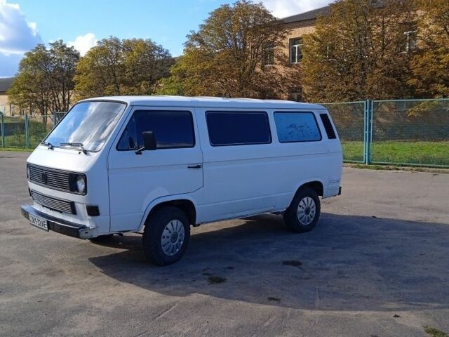 Белый Фольксваген Transporter, объемом двигателя 1.6 л и пробегом 62 тыс. км за 2500 $, фото 10 на Automoto.ua