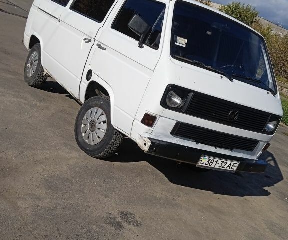 Белый Фольксваген Transporter, объемом двигателя 1.6 л и пробегом 62 тыс. км за 2500 $, фото 1 на Automoto.ua