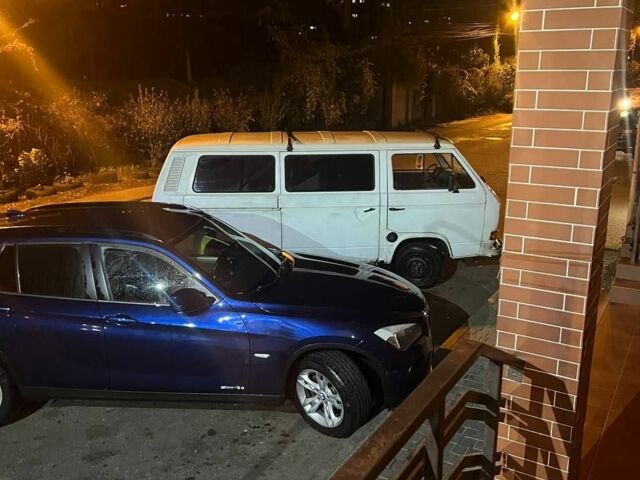 Белый Фольксваген Transporter, объемом двигателя 1.6 л и пробегом 200 тыс. км за 700 $, фото 3 на Automoto.ua