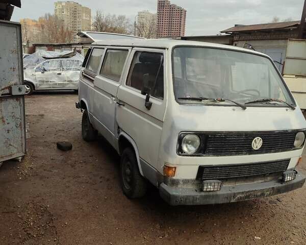 Белый Фольксваген Transporter, объемом двигателя 1.6 л и пробегом 300 тыс. км за 1900 $, фото 4 на Automoto.ua