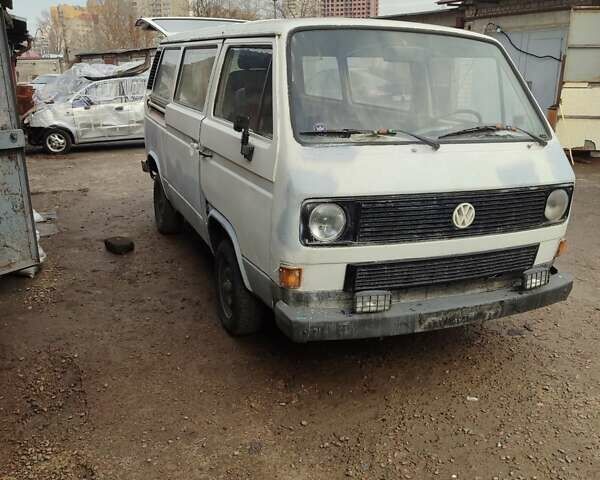 Белый Фольксваген Transporter, объемом двигателя 1.6 л и пробегом 300 тыс. км за 1900 $, фото 5 на Automoto.ua