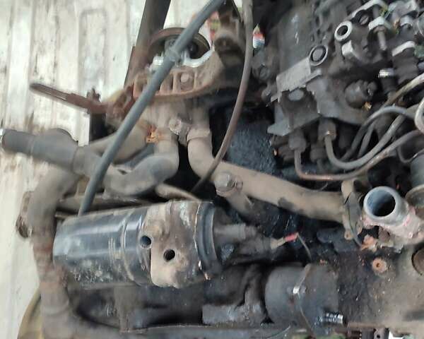 Белый Фольксваген Transporter, объемом двигателя 1.6 л и пробегом 300 тыс. км за 1900 $, фото 2 на Automoto.ua