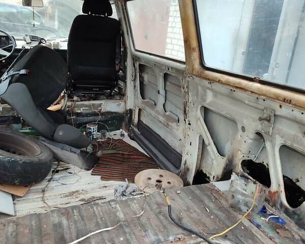 Белый Фольксваген Transporter, объемом двигателя 1.6 л и пробегом 300 тыс. км за 1900 $, фото 8 на Automoto.ua