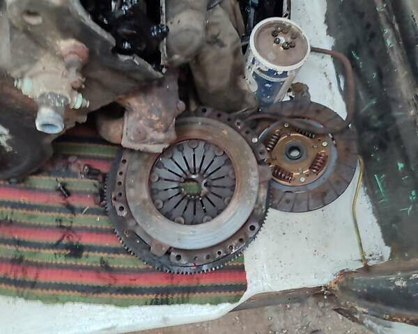 Белый Фольксваген Transporter, объемом двигателя 1.6 л и пробегом 300 тыс. км за 1900 $, фото 22 на Automoto.ua