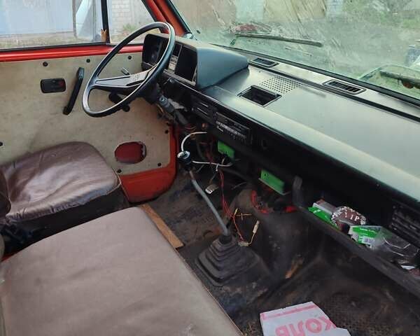 Белый Фольксваген Transporter, объемом двигателя 1.6 л и пробегом 300 тыс. км за 1900 $, фото 15 на Automoto.ua