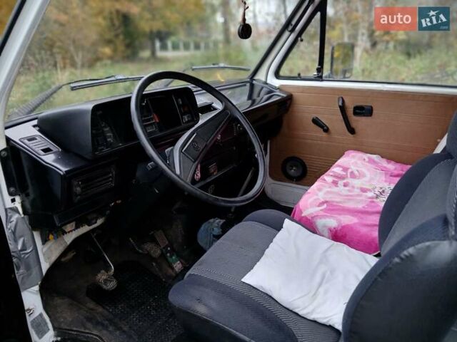 Белый Фольксваген Transporter, объемом двигателя 1.57 л и пробегом 300 тыс. км за 1900 $, фото 10 на Automoto.ua