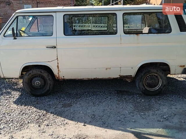 Белый Фольксваген Transporter, объемом двигателя 1.6 л и пробегом 300 тыс. км за 2000 $, фото 3 на Automoto.ua