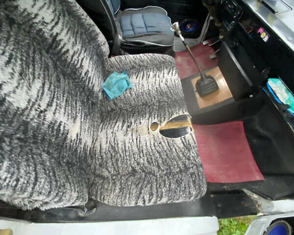 Белый Фольксваген Transporter, объемом двигателя 1.9 л и пробегом 180 тыс. км за 2500 $, фото 32 на Automoto.ua