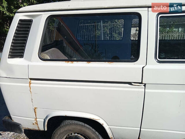 Белый Фольксваген Transporter, объемом двигателя 1.6 л и пробегом 300 тыс. км за 2000 $, фото 5 на Automoto.ua