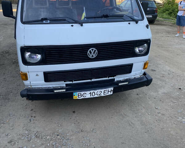 Белый Фольксваген Transporter, объемом двигателя 1.9 л и пробегом 180 тыс. км за 2500 $, фото 18 на Automoto.ua