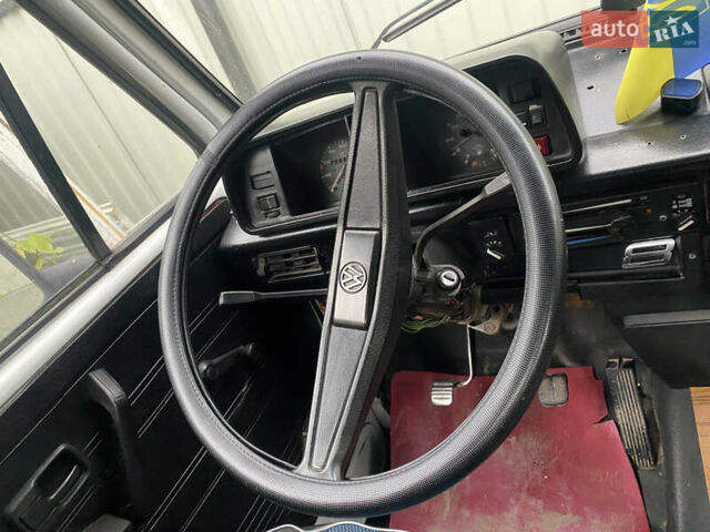 Белый Фольксваген Transporter, объемом двигателя 1.9 л и пробегом 180 тыс. км за 2500 $, фото 36 на Automoto.ua