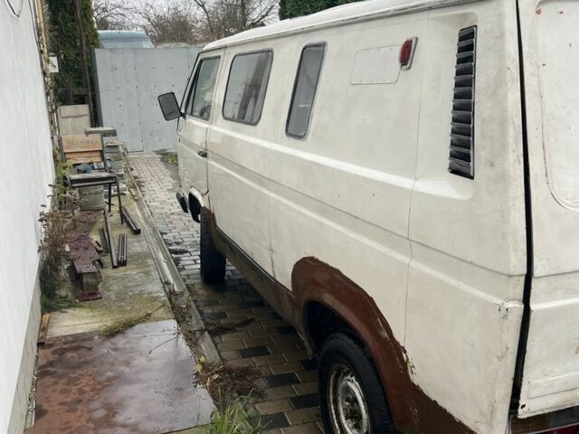 Белый Фольксваген Transporter, объемом двигателя 1.6 л и пробегом 380 тыс. км за 800 $, фото 4 на Automoto.ua