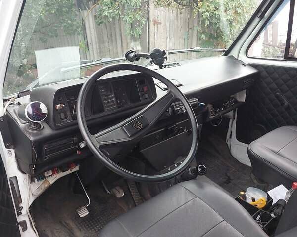Білий Фольксваген Transporter, об'ємом двигуна 1.9 л та пробігом 212 тис. км за 2500 $, фото 8 на Automoto.ua